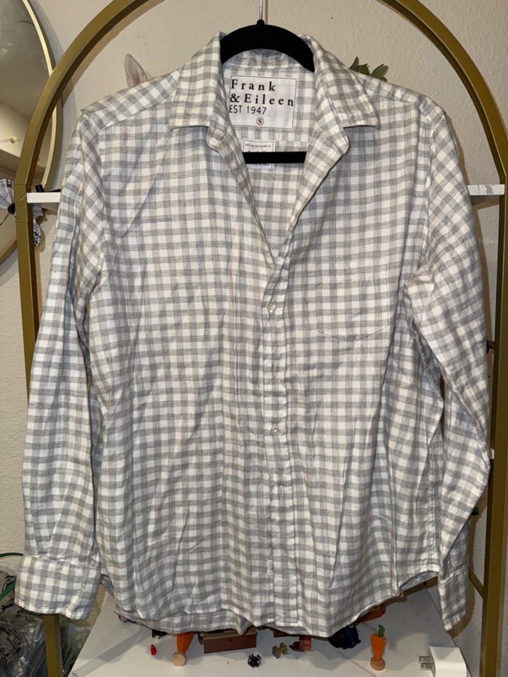 Frank & Eileen woman’s White and Gray Check Button-Down Shirt